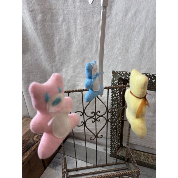 Vintage Baby Mobile Pastel Bears Nostalgic, Musical, Wind up - Picture 2 of 7